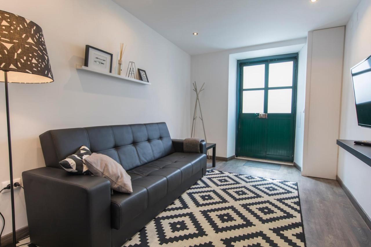 Alfama Typical Beco Da Adica Apartment Lisboa Екстериор снимка