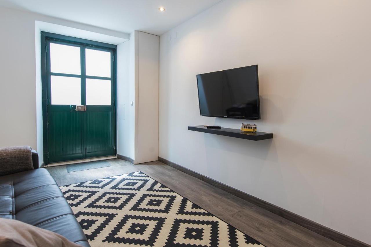 Alfama Typical Beco Da Adica Apartment Lisboa Екстериор снимка